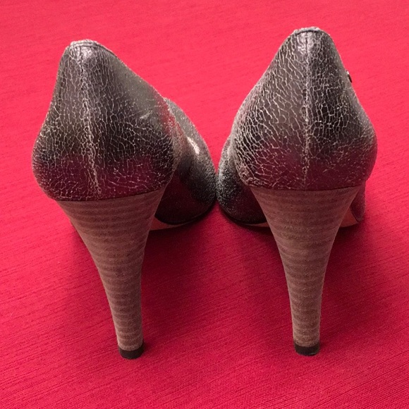 Coach Adina Crackled Pump in Gunmetal - Picture 2 of 8